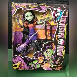 Monster High Casta Fierce Doll Duo Ghoul!